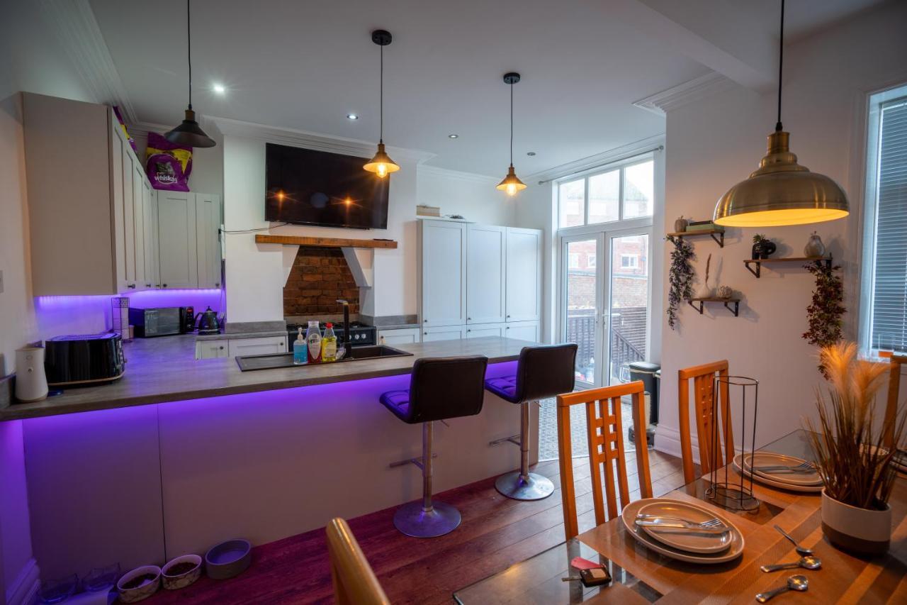 블랙풀 Cavendish Cat And Gaming House 아파트 외부 사진